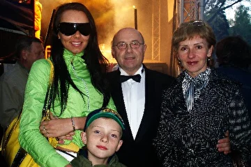 солист Латвийской оперы Орлов и моя семья