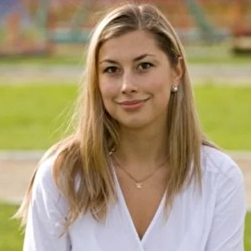 Анна Юрлова