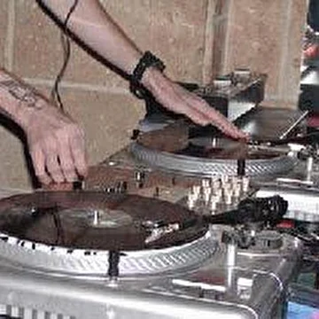 DJ Thomson