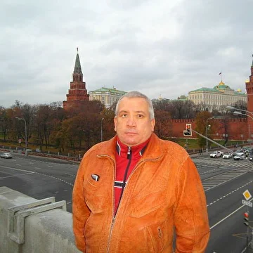 Олег Самсонов