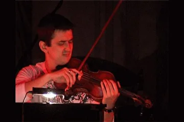Паша - скрипач виртуоз