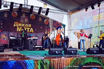 Певица XENA (Ксена) на музыкальном фестивале «Дикая Мята». www.xenamusic.ru #xenamusic @xenamusic