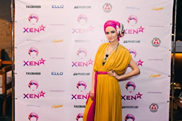 Певица XENA (Ксена) на презентации дебютного альбома «Ксенофаризм» в ресторанбаре «Fassbinder».
www.xenamusic.ru
#xenamusic @xenamusic