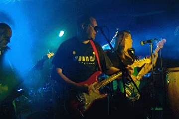 Драйвовая брит-рок команда, Jazzkeller, 3.09.2004