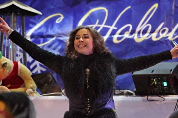 Новогодняя ночь 2016 на сцене певица Ирина Кольба