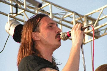 Дмитрий Василенко - вокал
V Южнороссийское байк шоу 2004 год